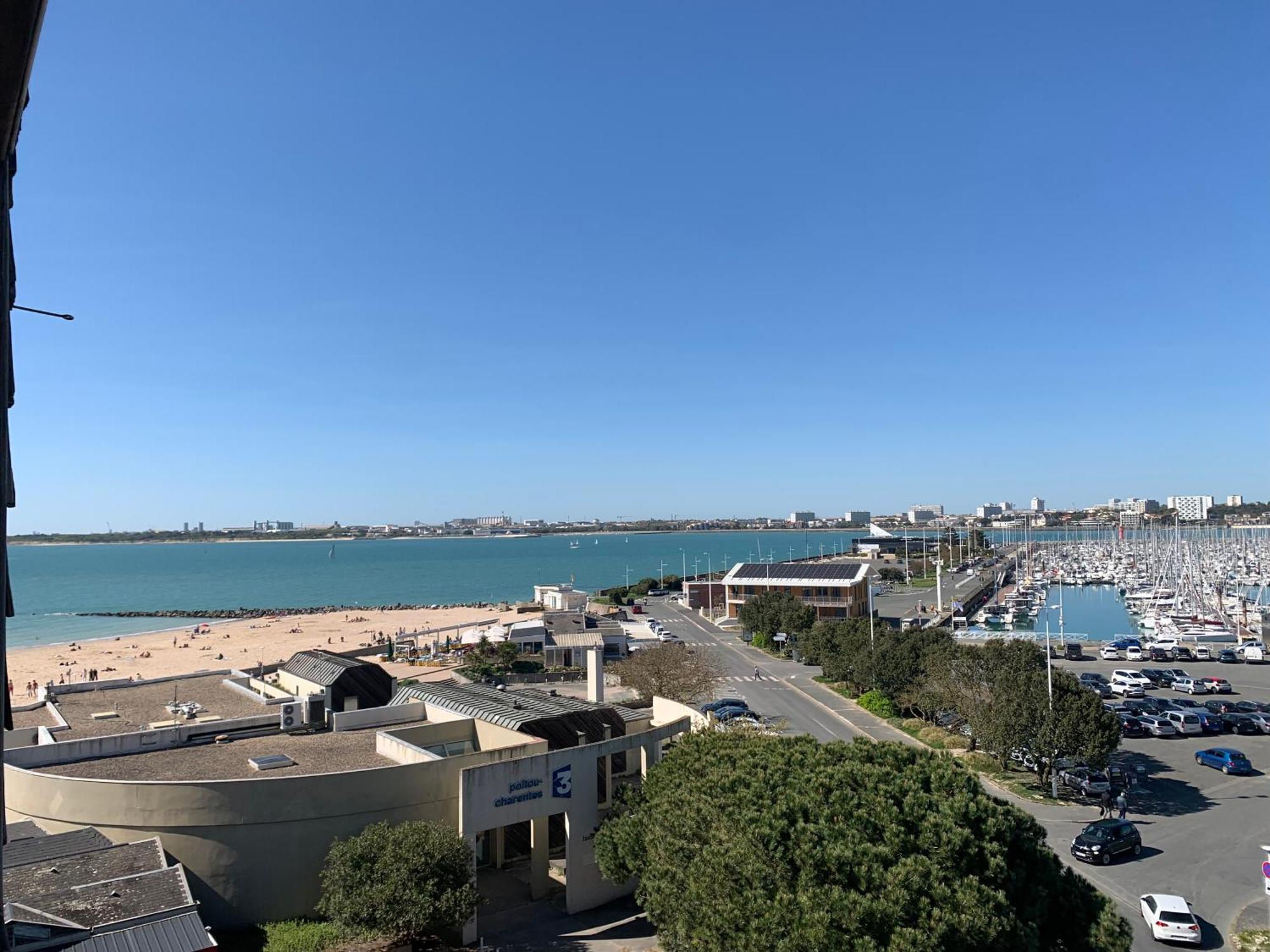 Vue Mer Et Parking La Rochelle  Esterno foto